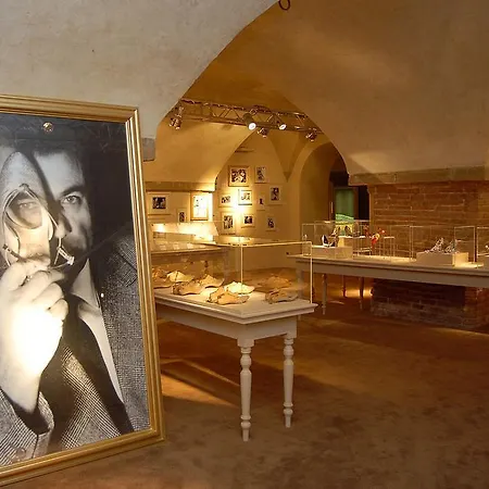 Portrait - Lungarno Collection 5* Florencia